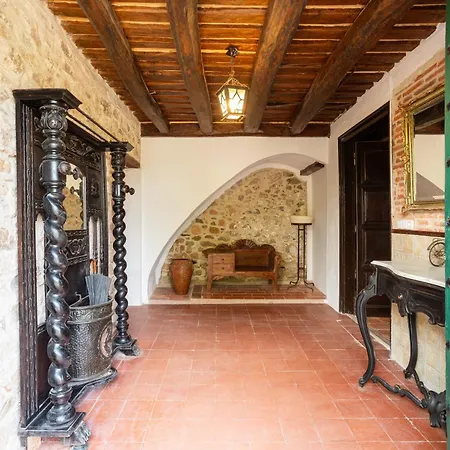 Masía Garriga, Casa Pelegrí